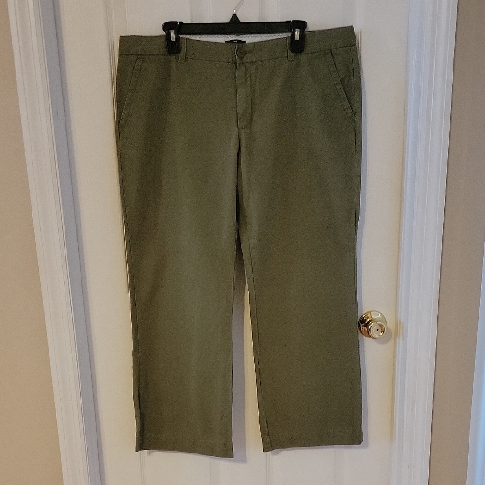 GAP Women's Khaki Green Pants